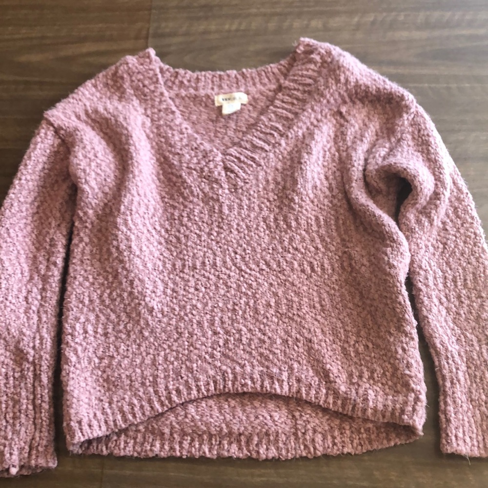 3 FOR $15  Dusty Rose Yes Lola Sweater Sz M